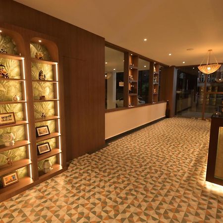 The Dibrugarh Address Otel Dış mekan fotoğraf