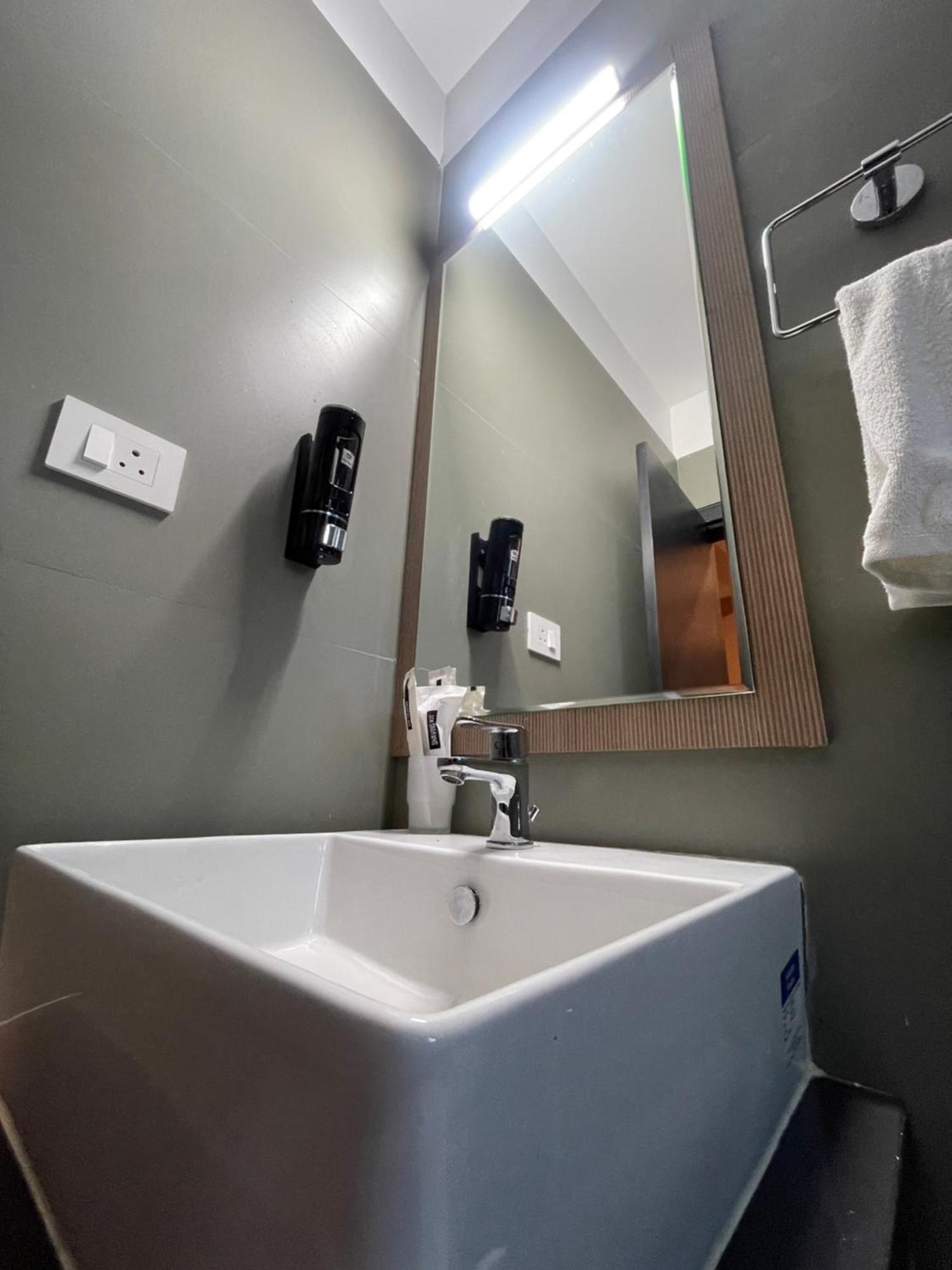 The Dibrugarh Address Otel Dış mekan fotoğraf