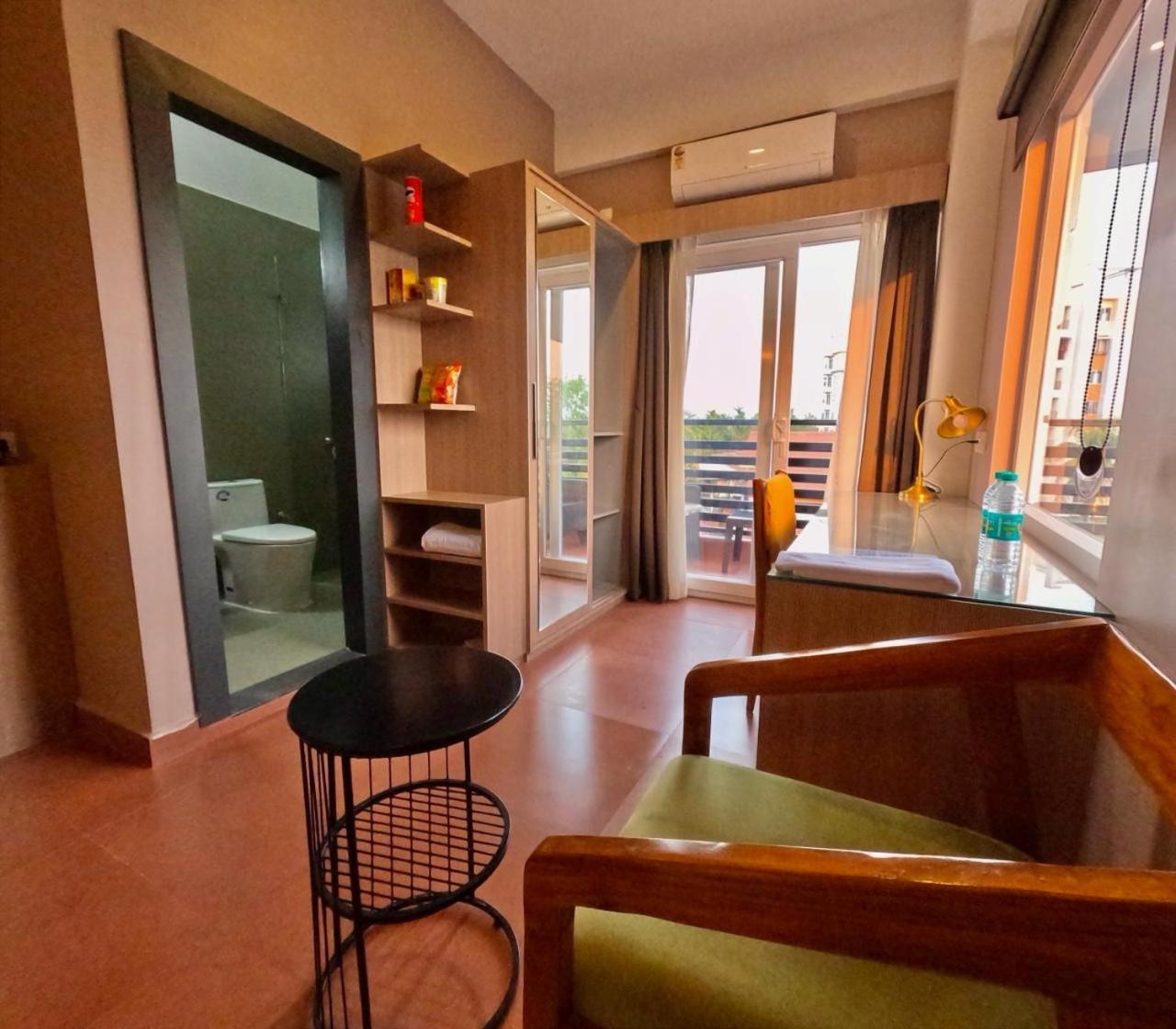 The Dibrugarh Address Otel Dış mekan fotoğraf