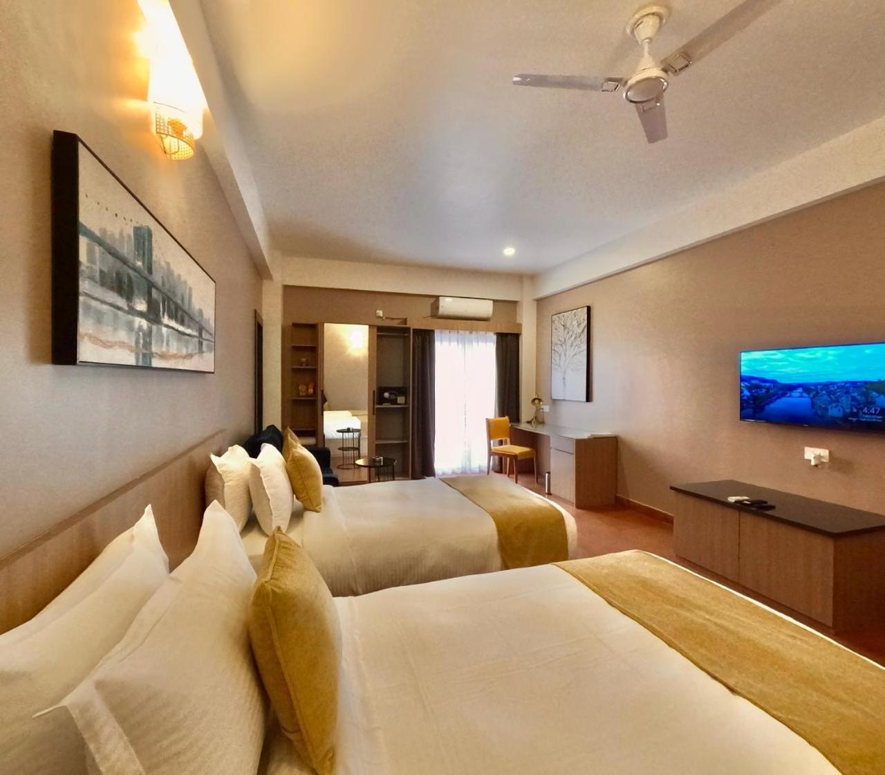 The Dibrugarh Address Otel Dış mekan fotoğraf