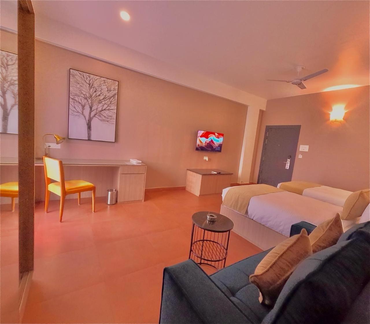 The Dibrugarh Address Otel Dış mekan fotoğraf