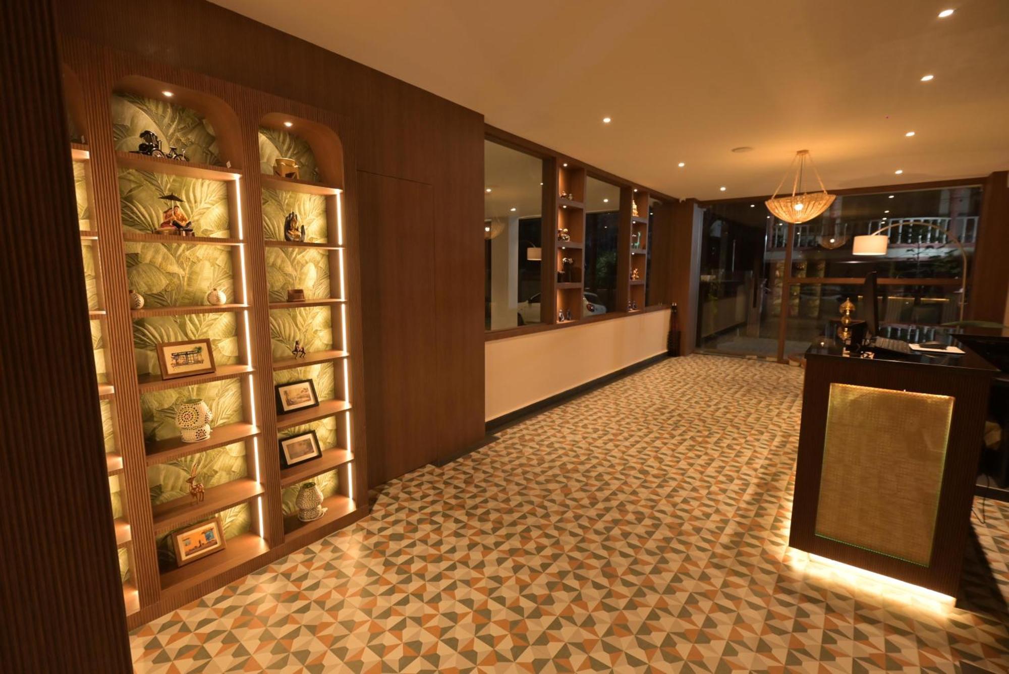 The Dibrugarh Address Otel Dış mekan fotoğraf